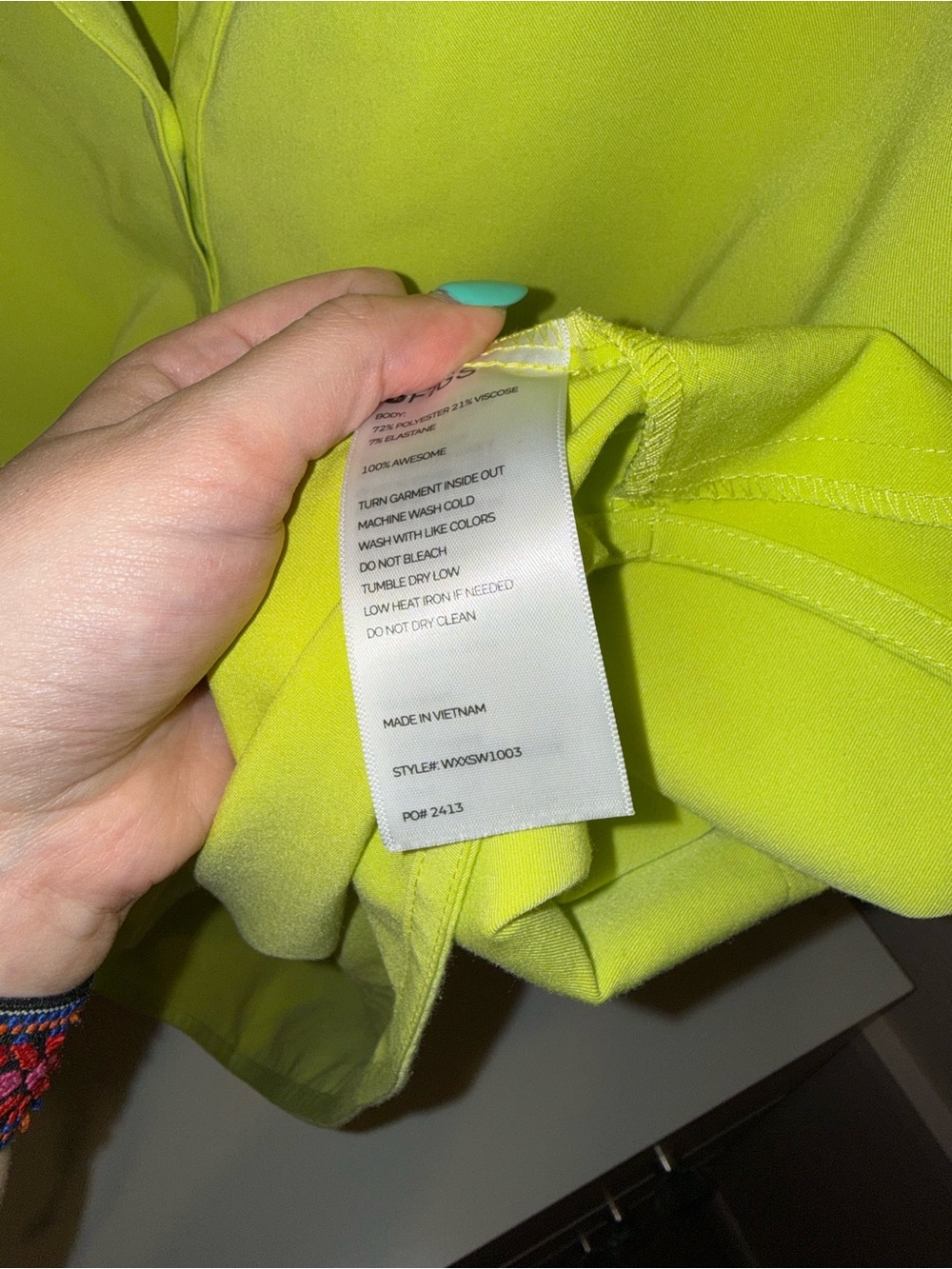 FIGS Scrub Set - Slate Joggers (XXL) and Rafaela Citrine Top (XL) - Picture 6 of 6